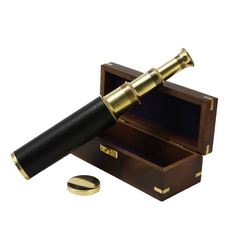 SPYING PIPE IN WOODEN CASE