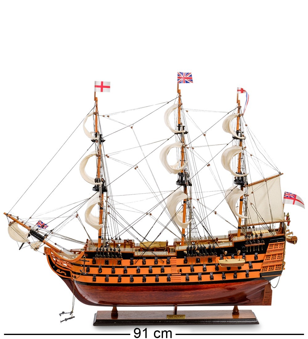 Model of the British battleship 1668. & quot; HMS Victory & quot;