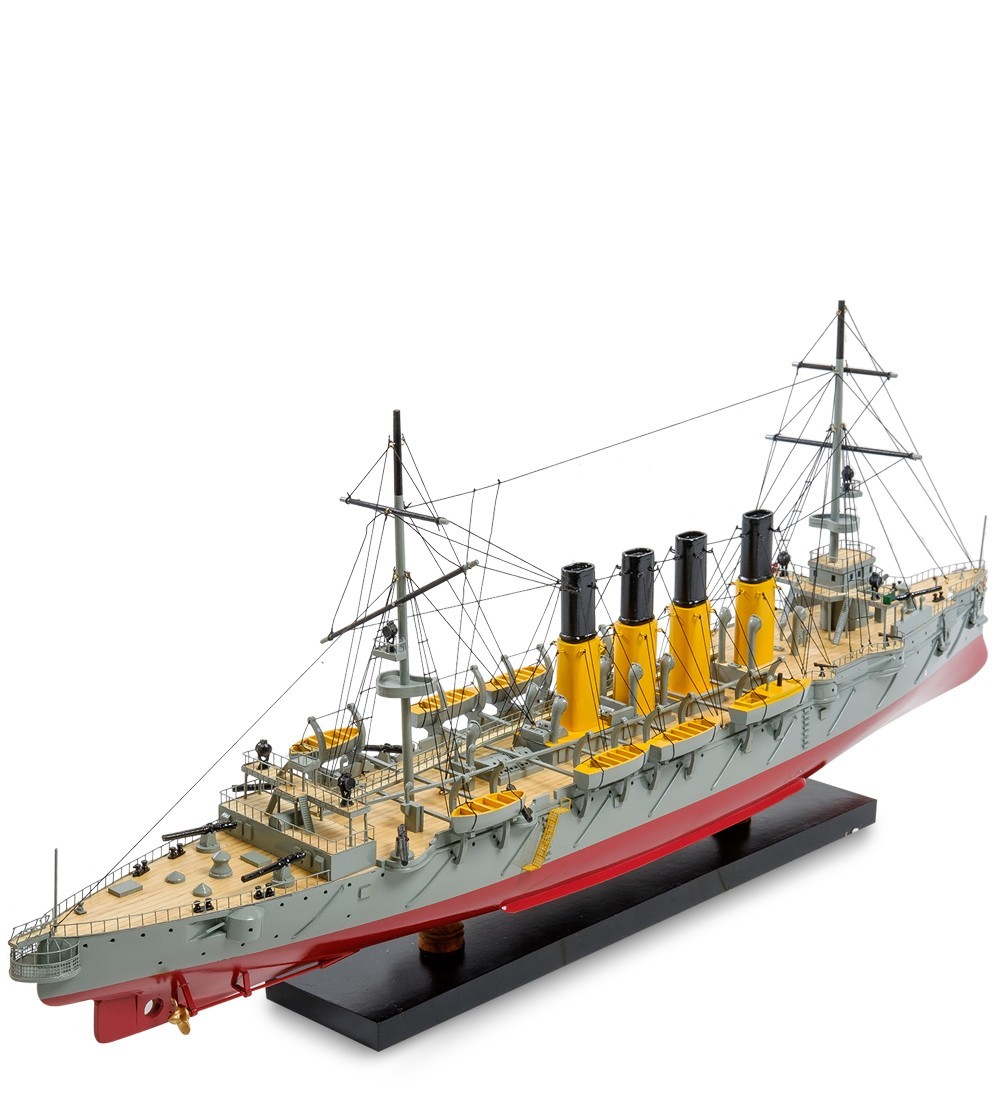 Model of the Russian cruiser 1901. & quot; Varyag & quot;